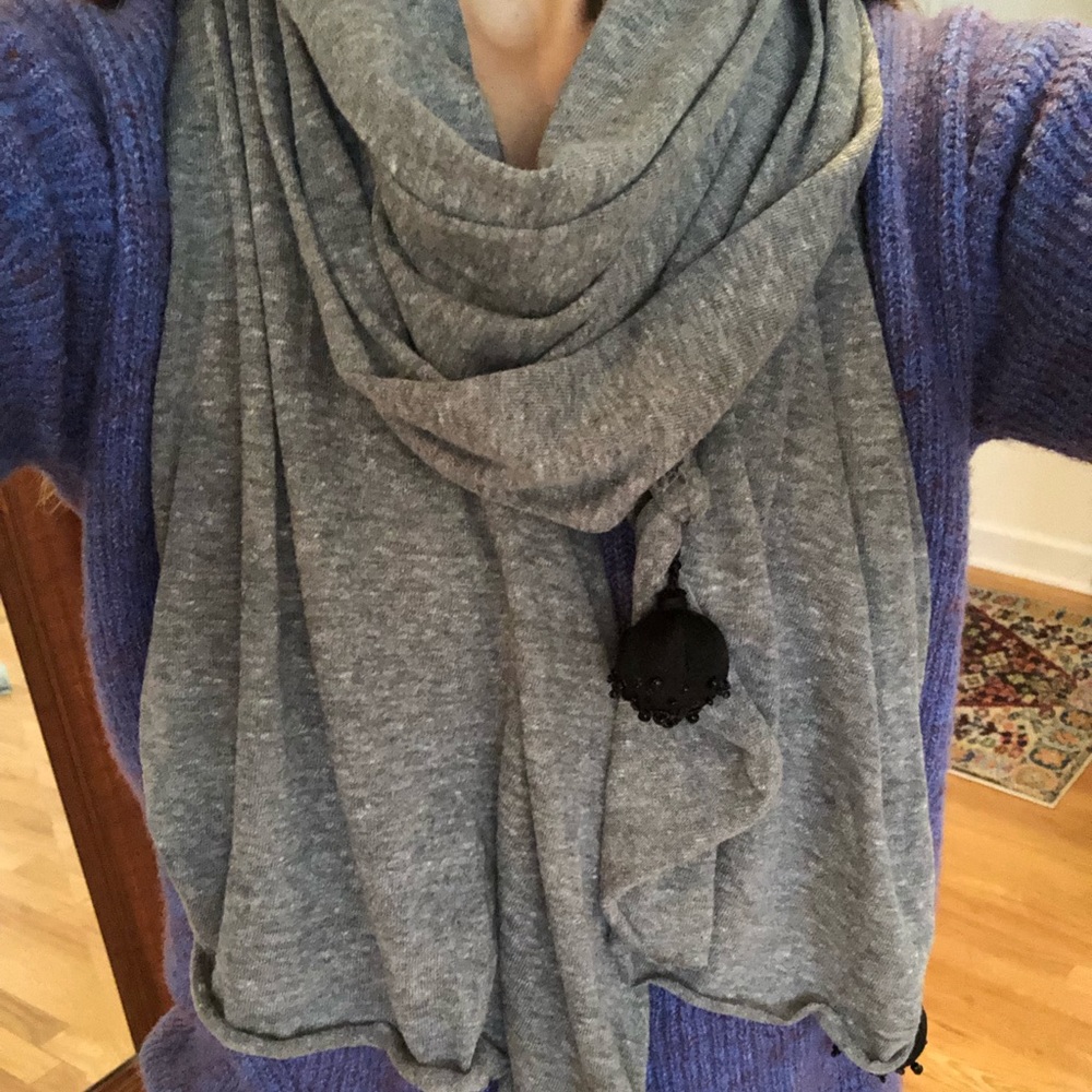 Azeeza Khan scarf